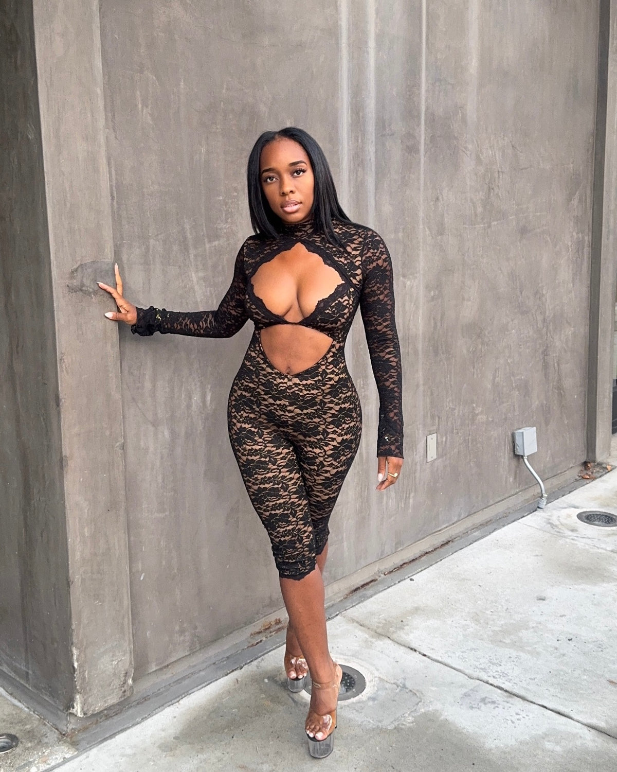 Private Viewing : Capri Jumpsuit