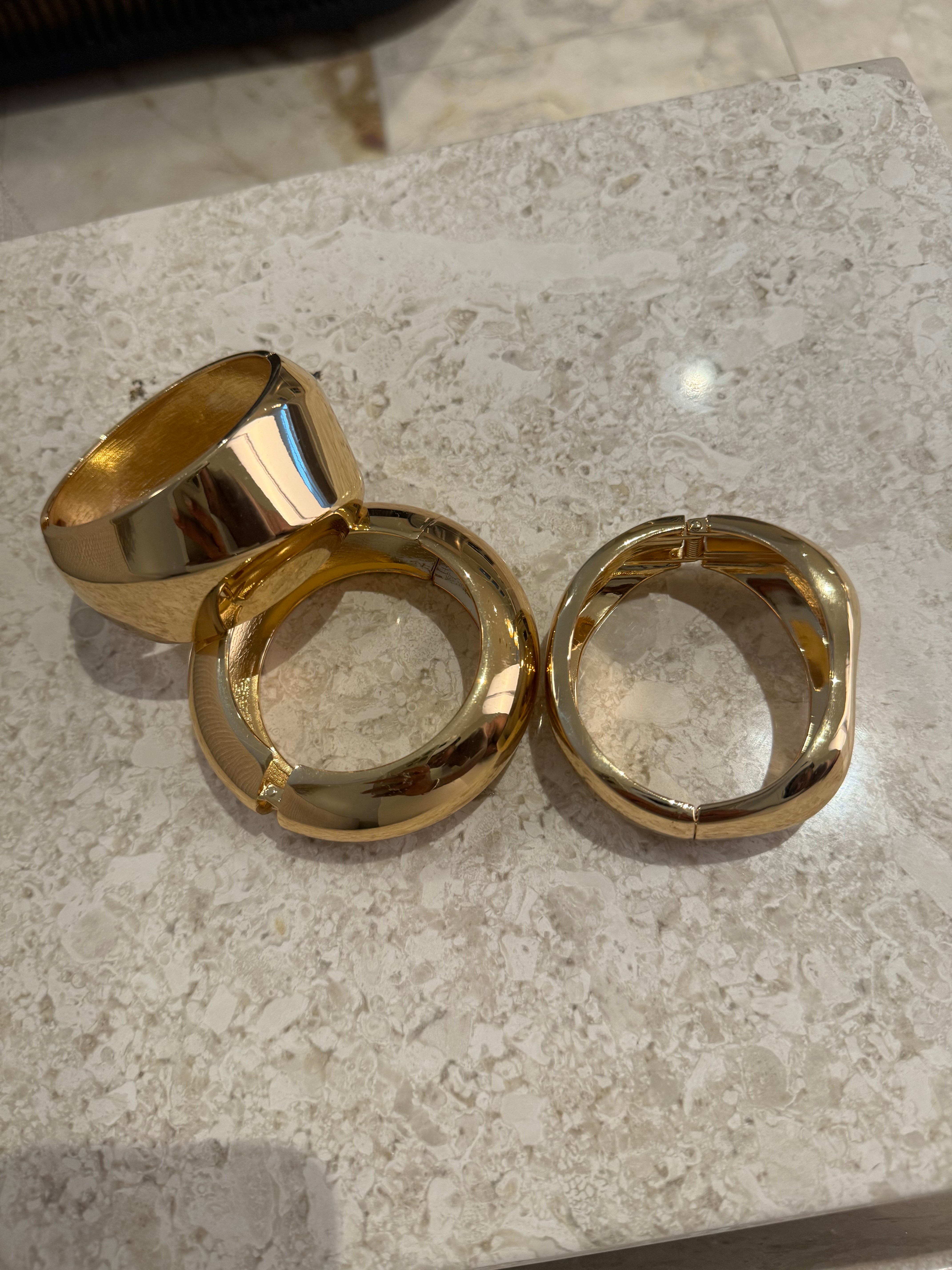 Keep Stacking : Bangle