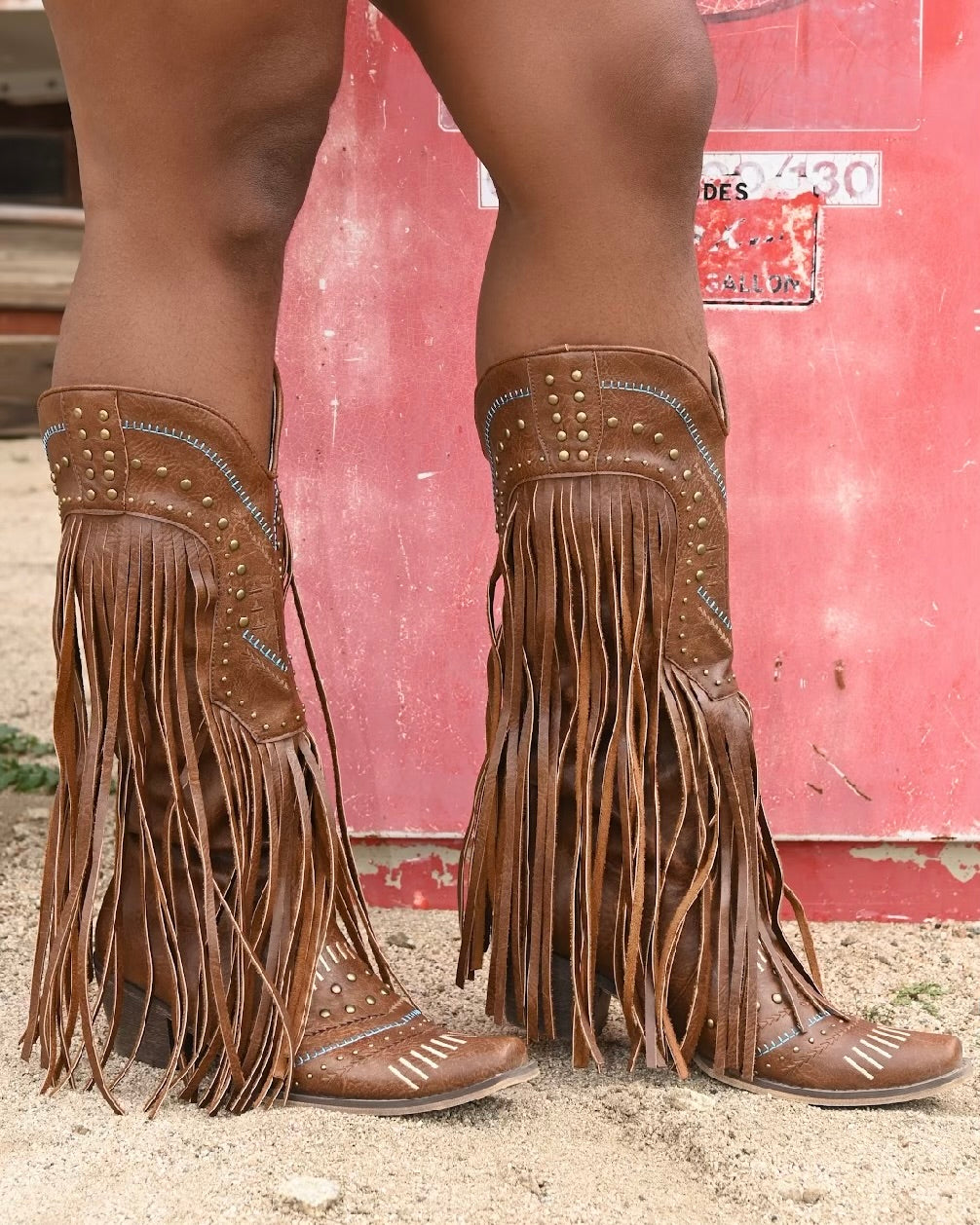 Fun Fringe : Boots