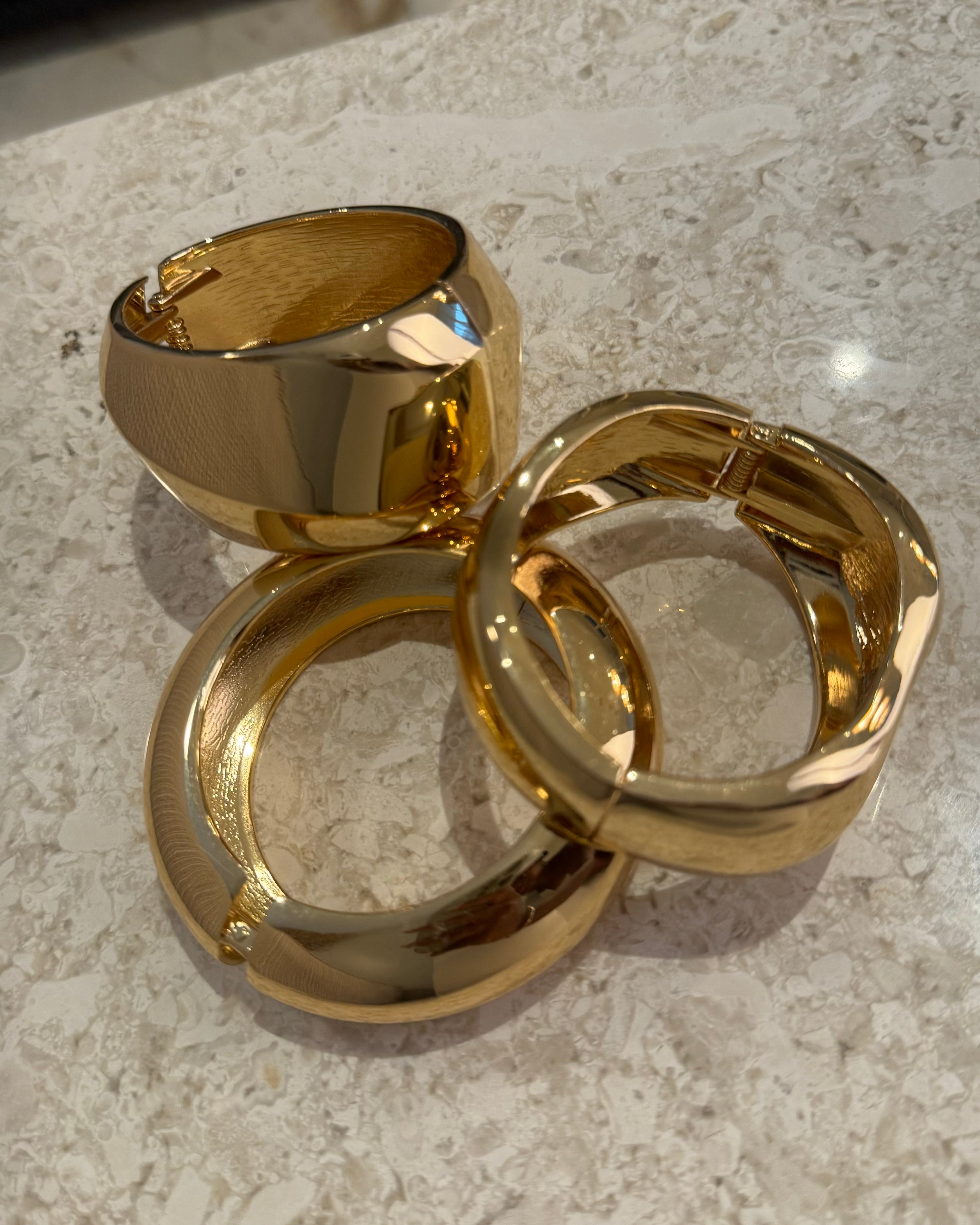 Keep Stacking : Bangle