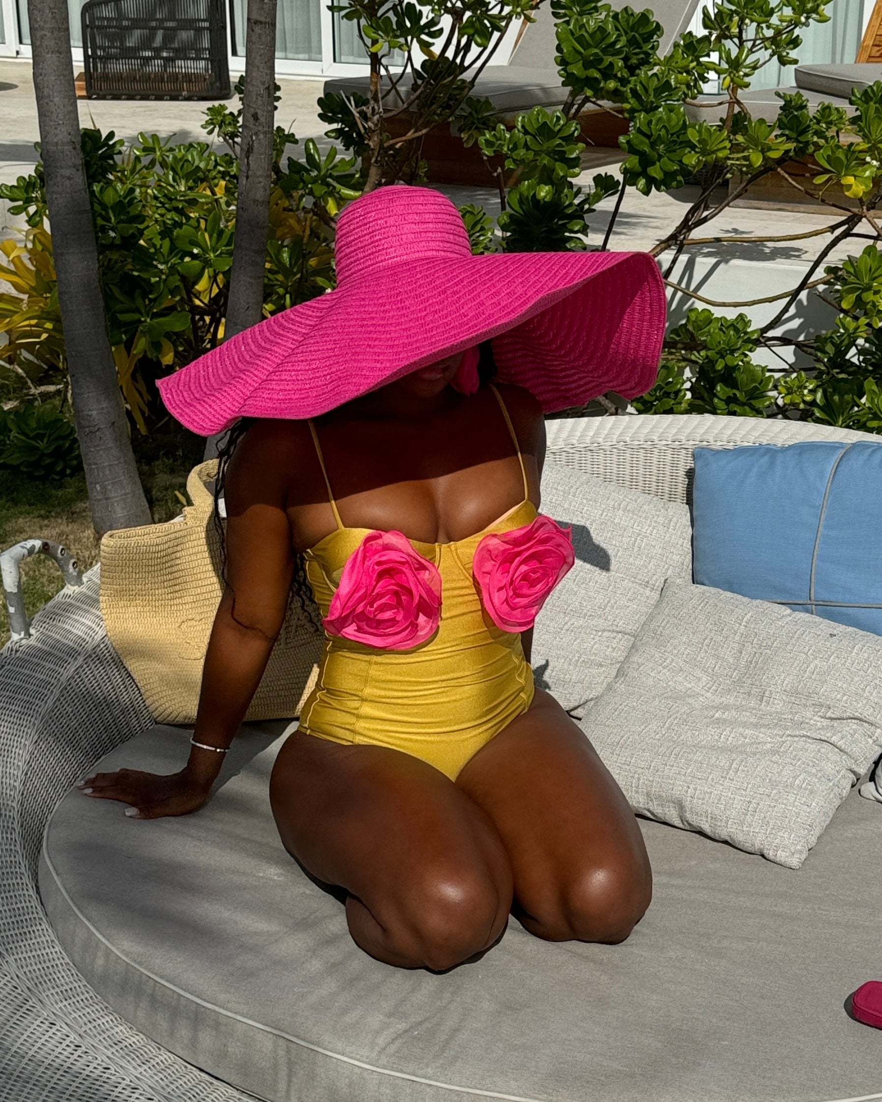 Camellia : Swimsuit