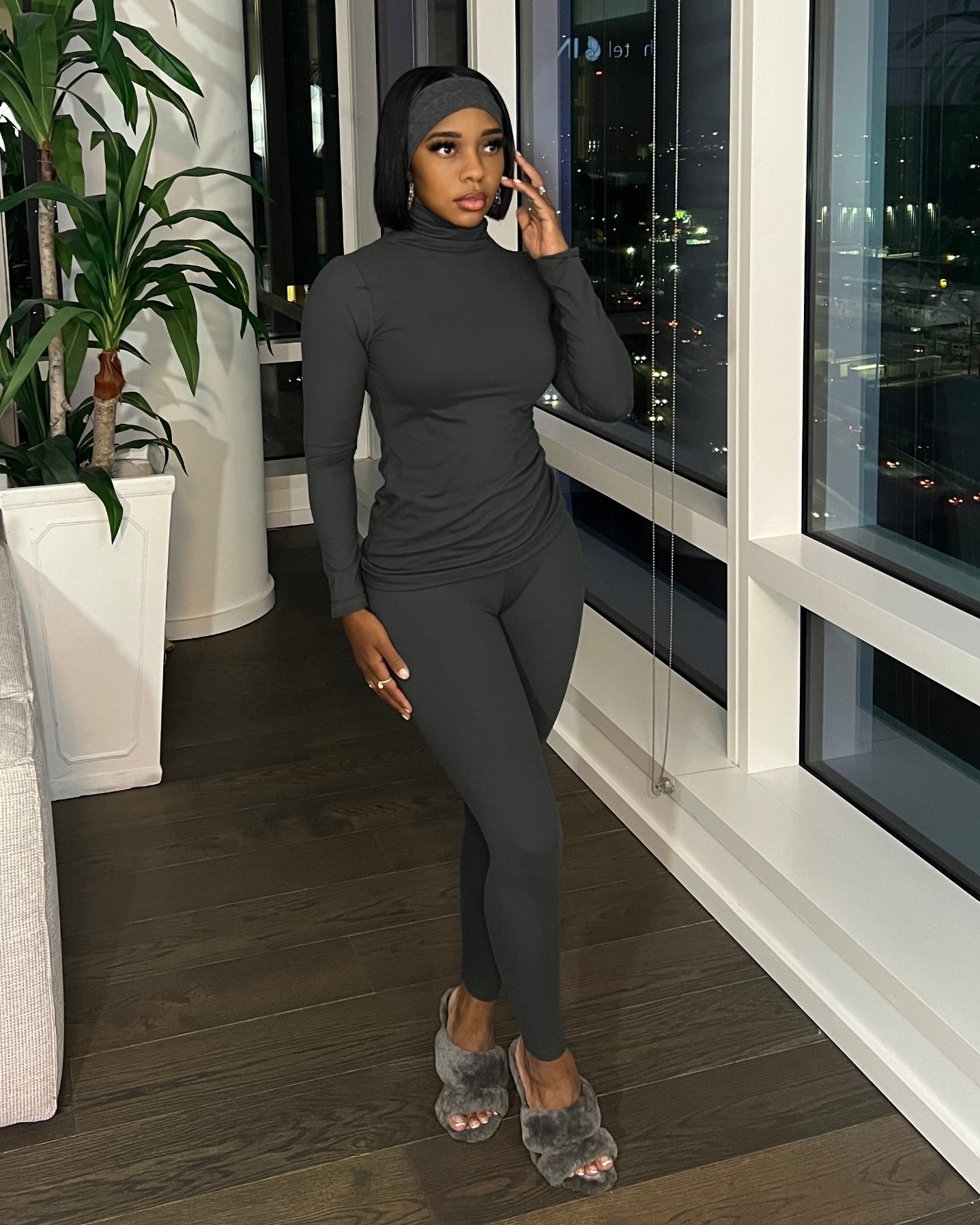 Essential Pt 2 : Set (Charcoal)