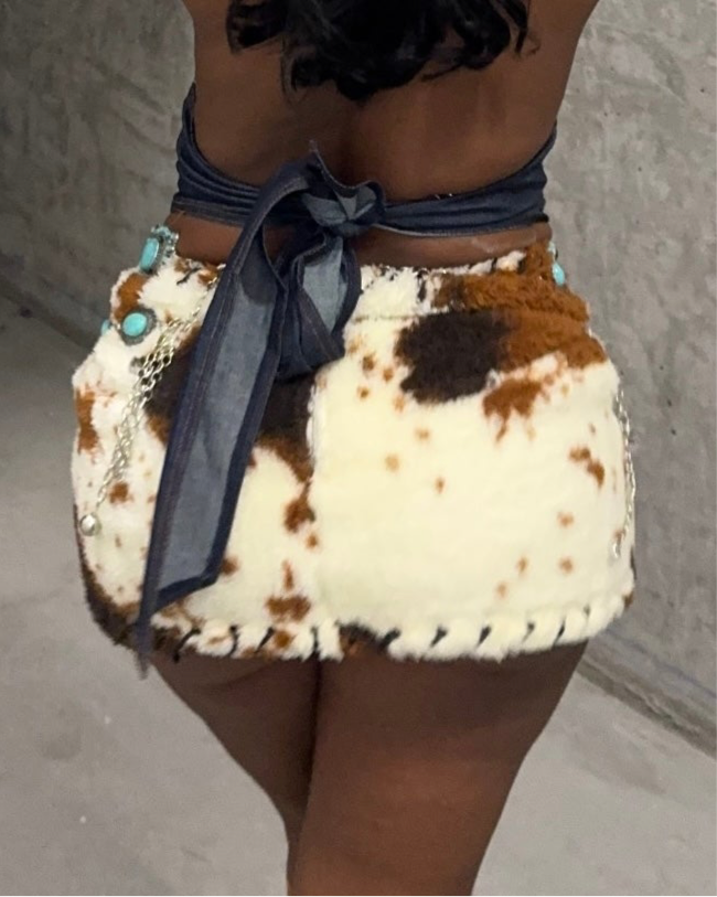 Glam Graze : Mini Skirt