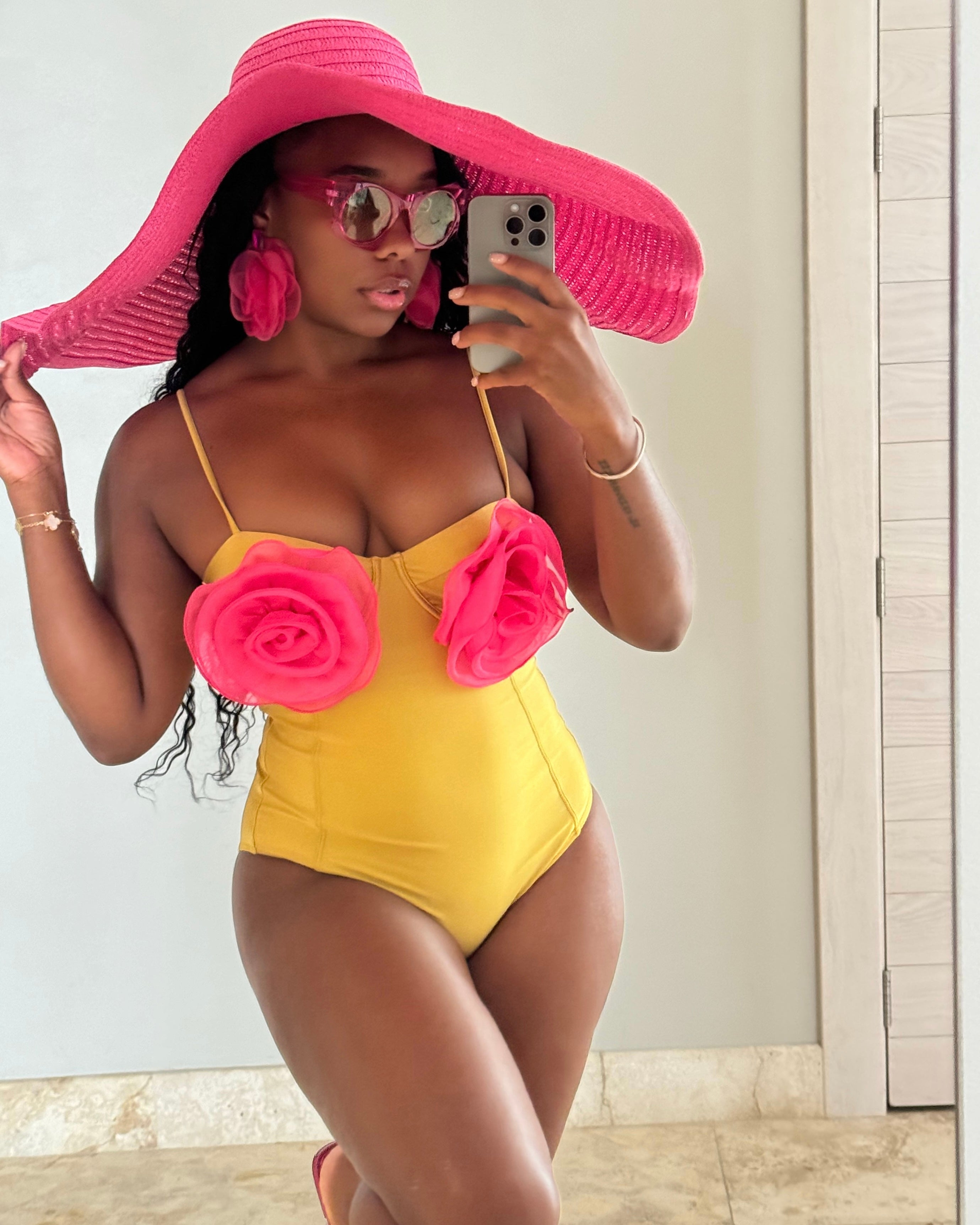Camellia : Swimsuit
