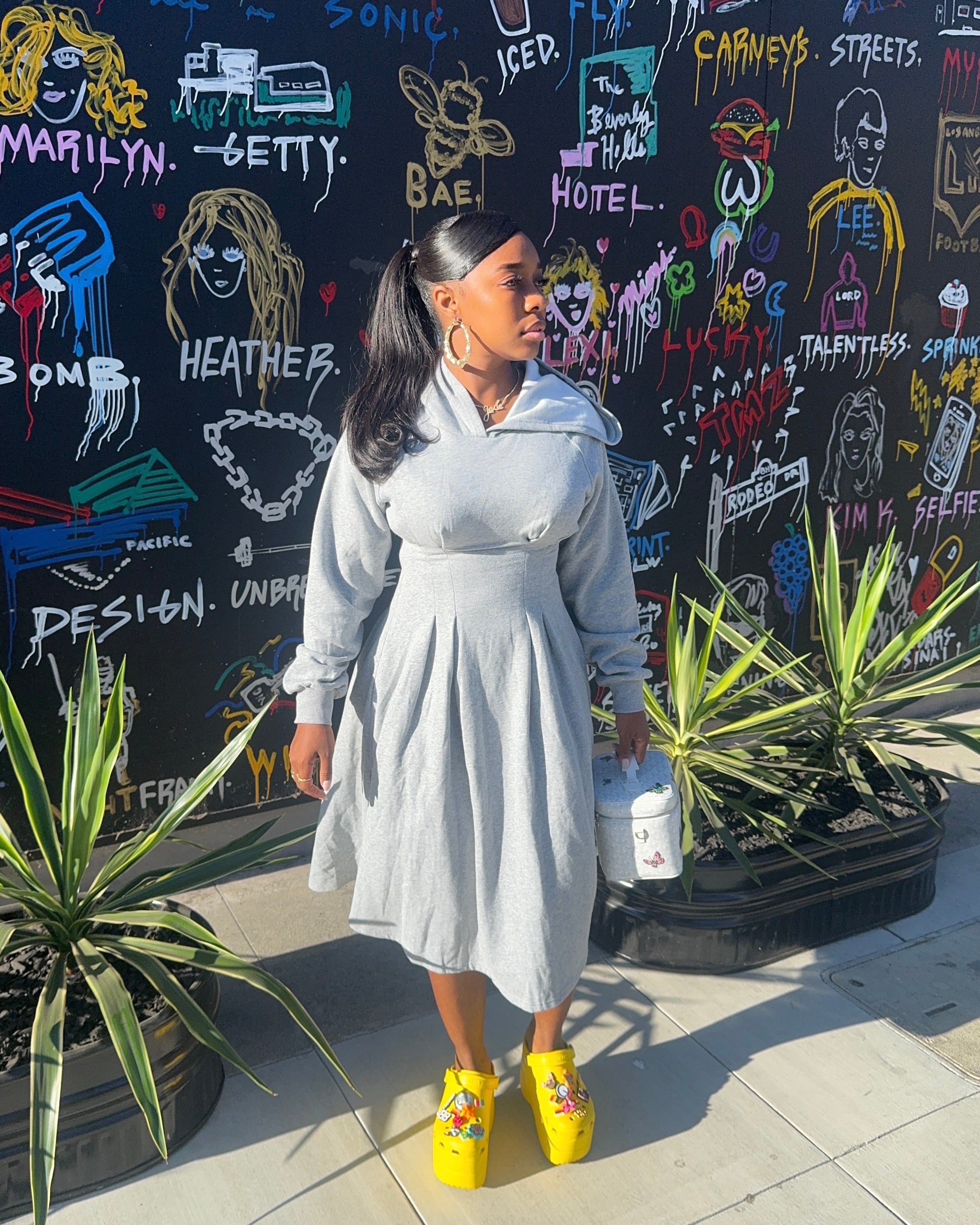 Street Chic : Midi Dress