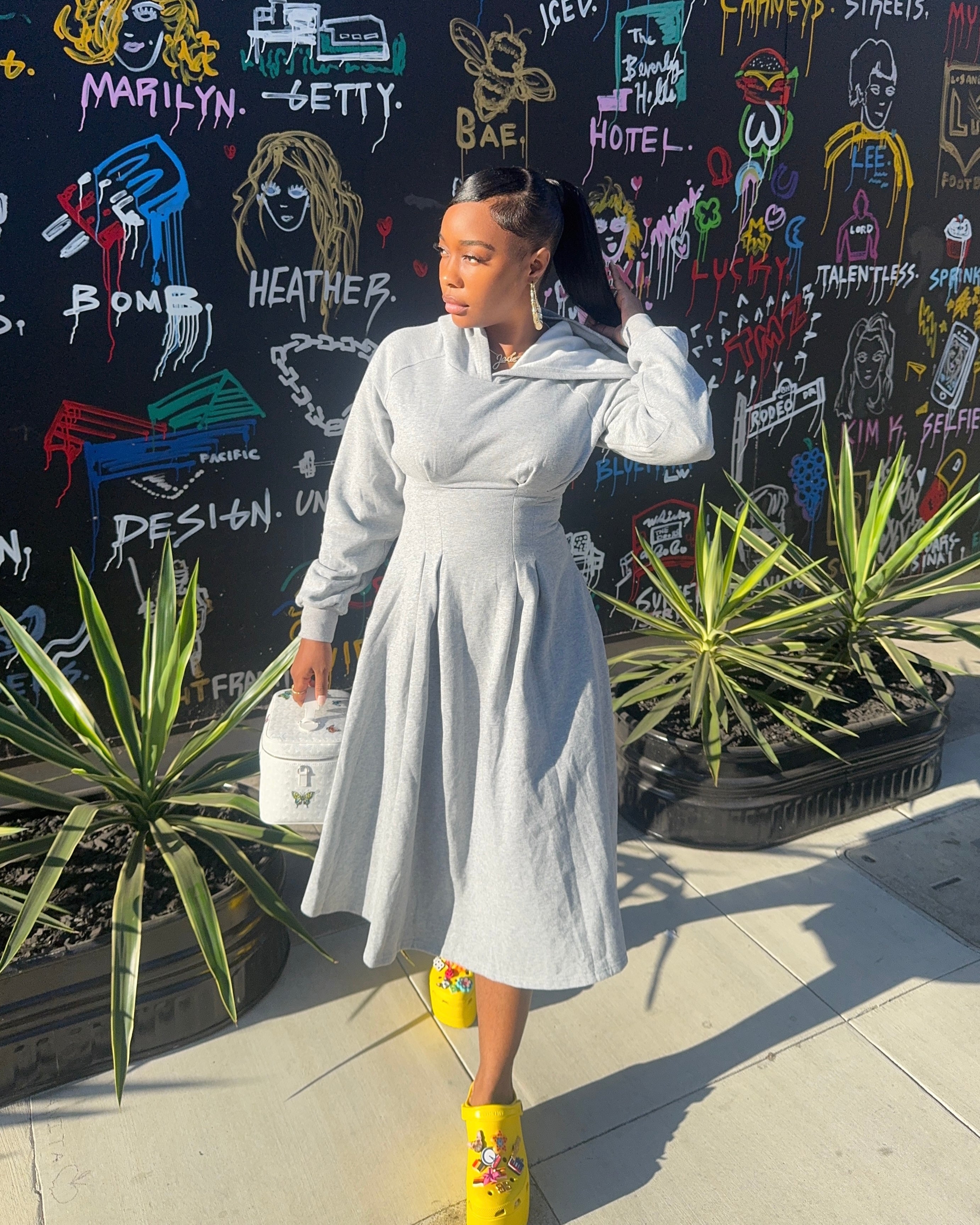 Street Chic : Midi Dress