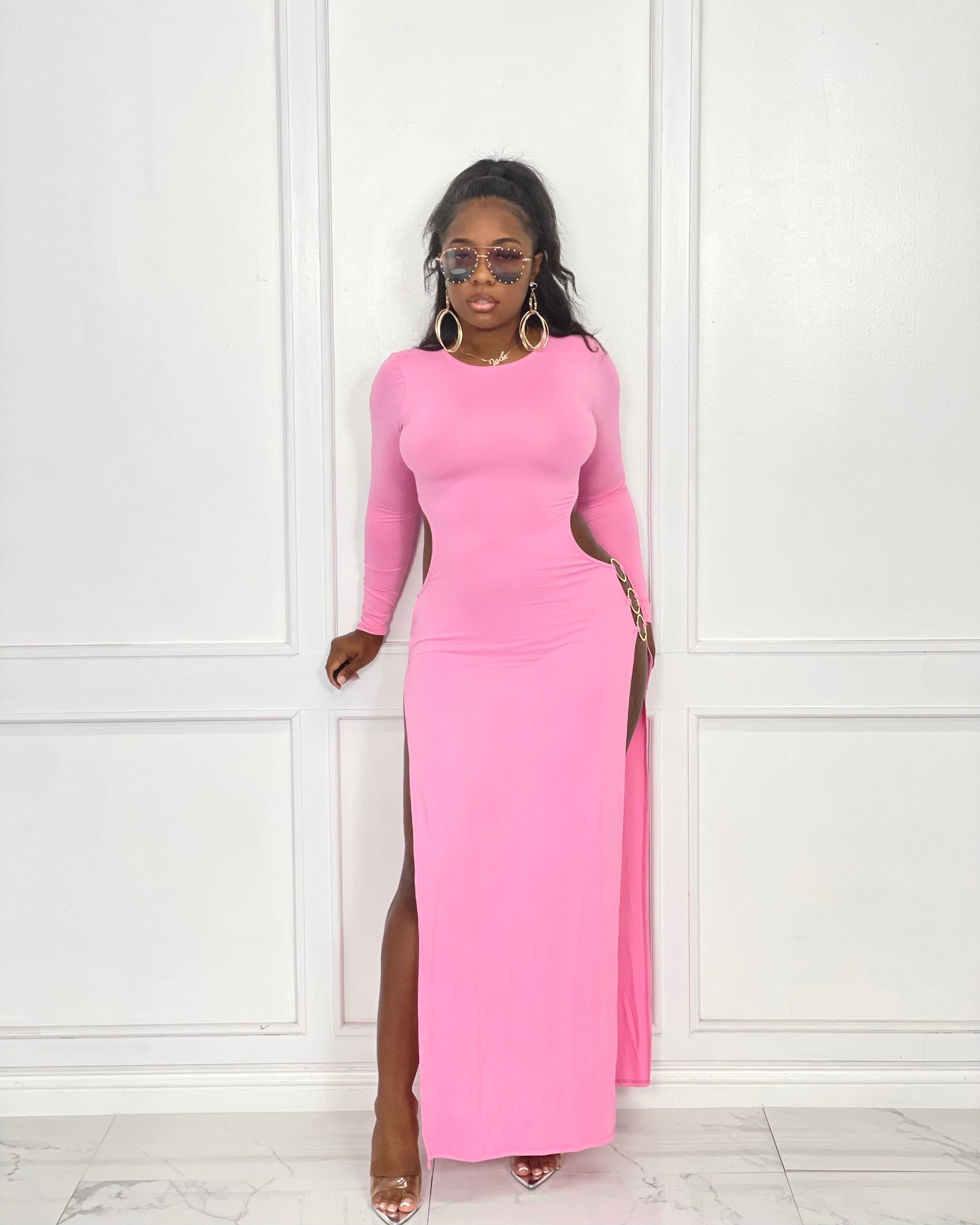 Ms. Jones : Dress