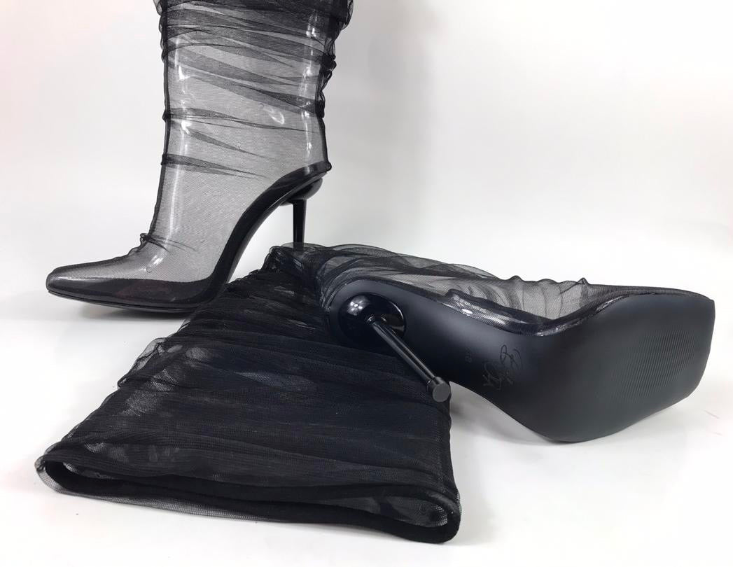 After Dark : Boots 002