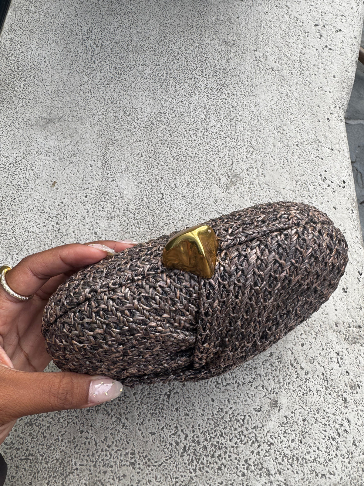 In The Details : Clutch.