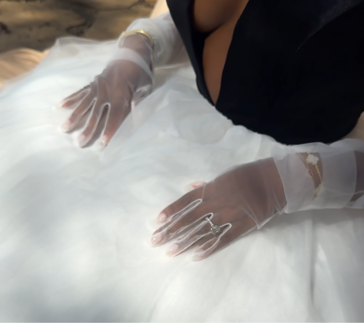 Diana : Tulle Gloves