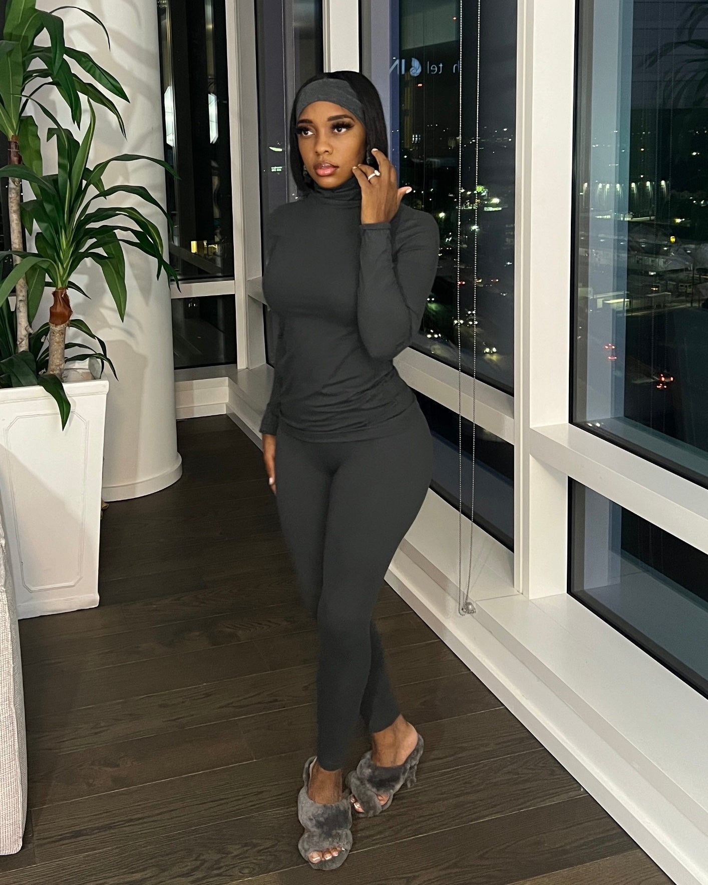 Essential Pt 2 : Set (Charcoal)