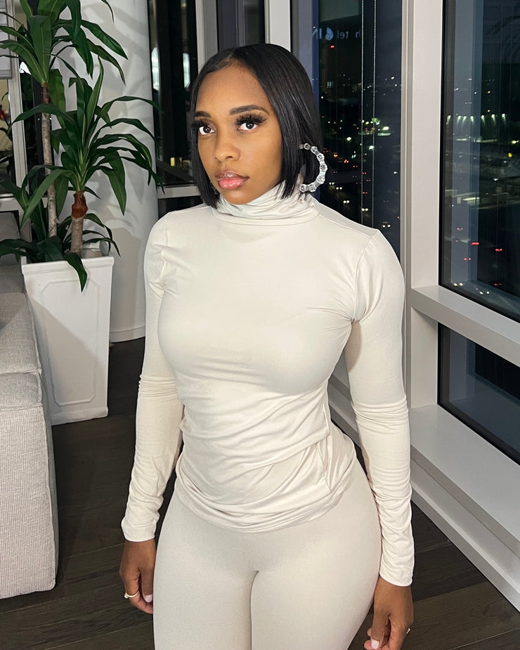 Essential Pt 2 : Set (Beige)