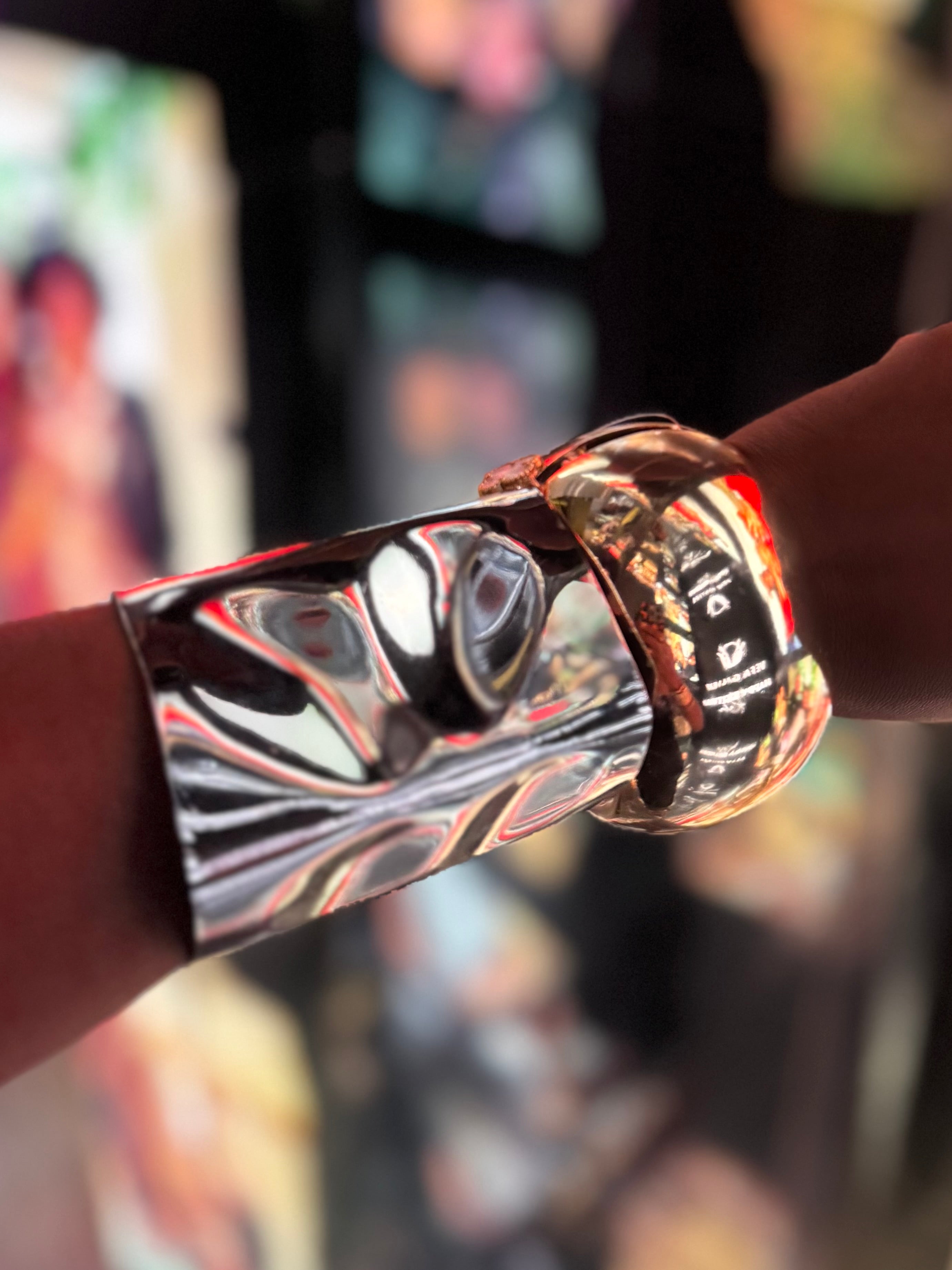 Crushed : Cuff