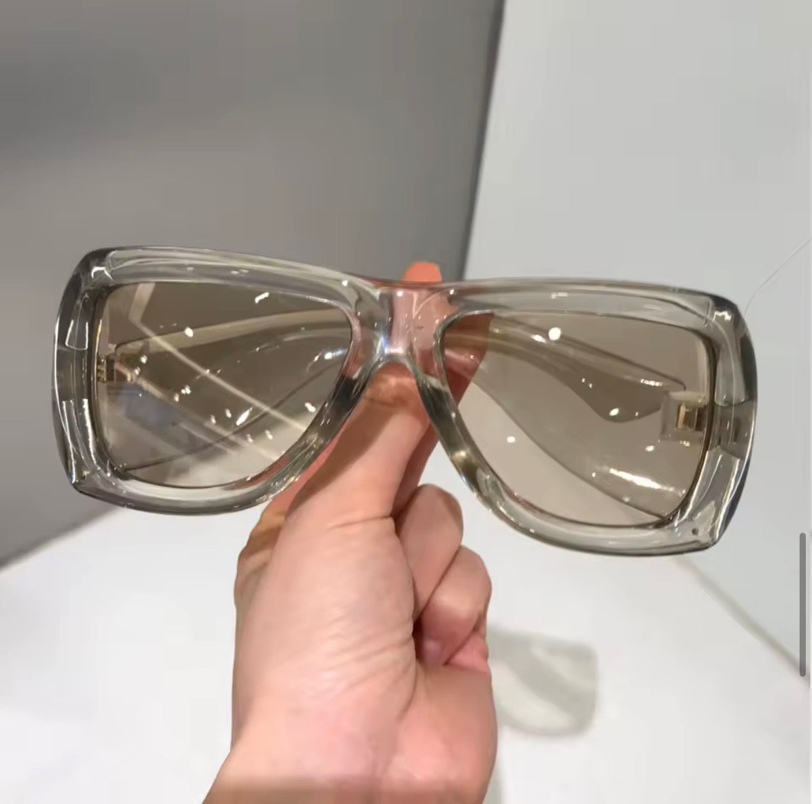 Private Access : Sunglasses