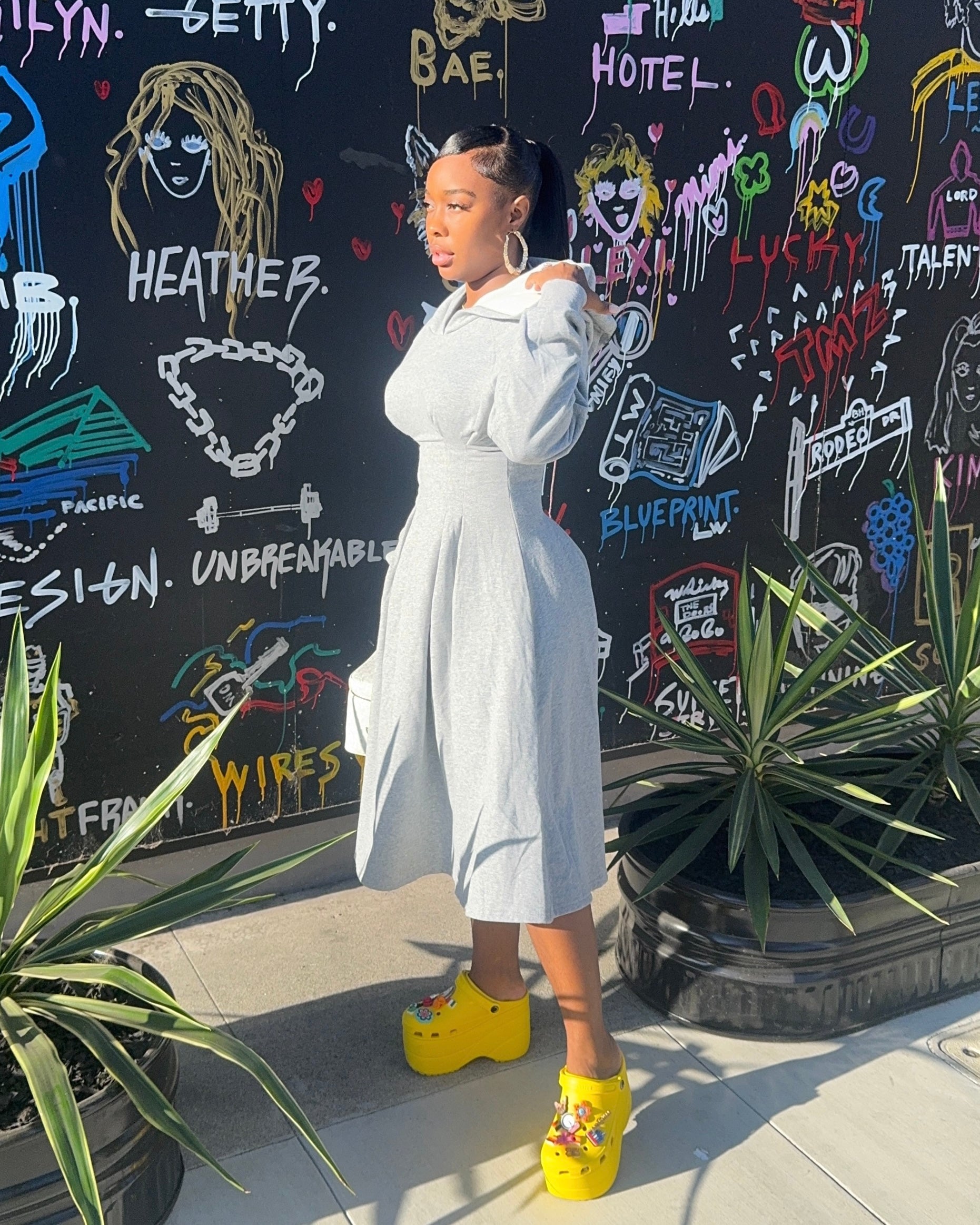 Street Chic : Midi Dress