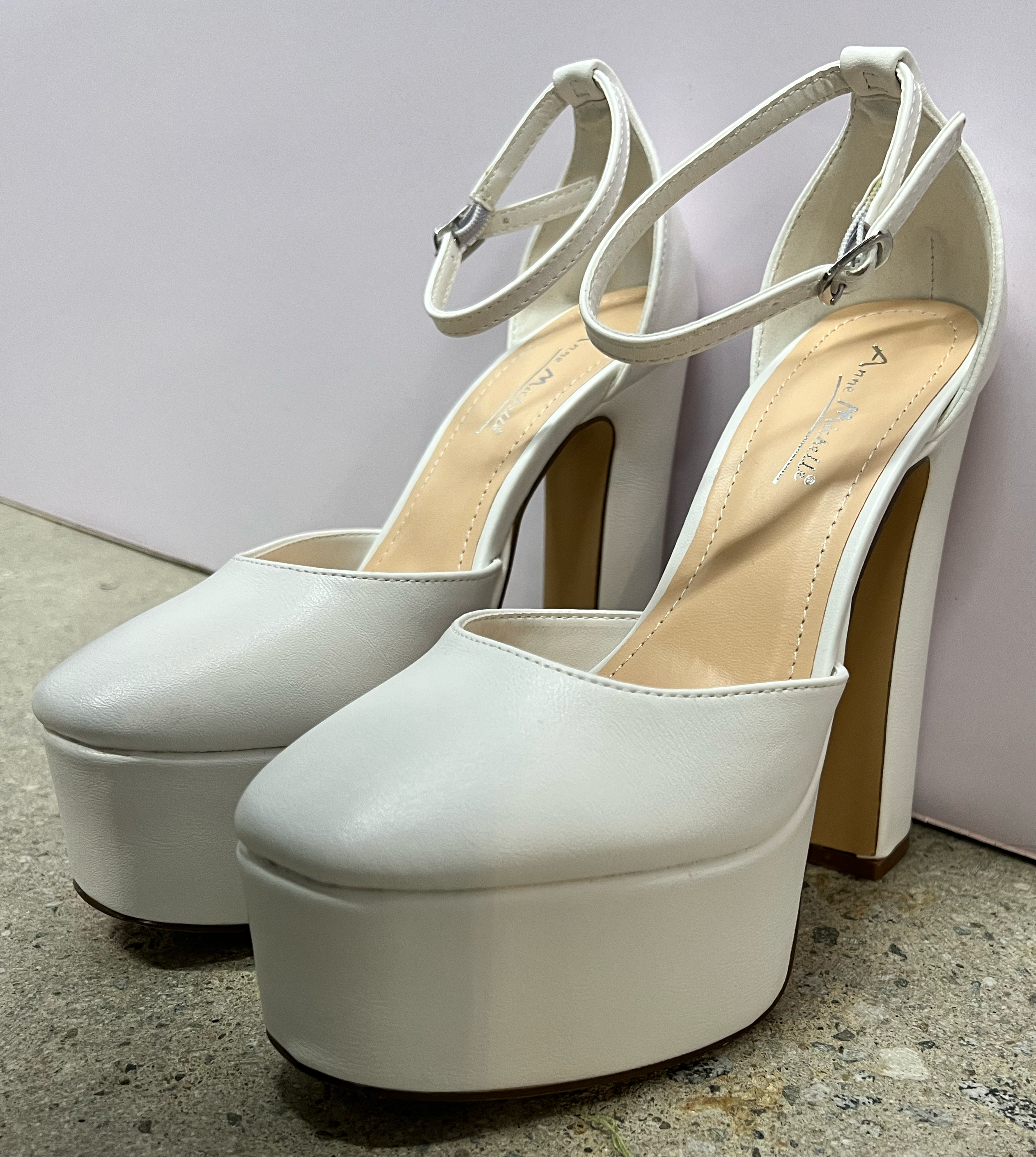 Mary Jane : Platform Shoe